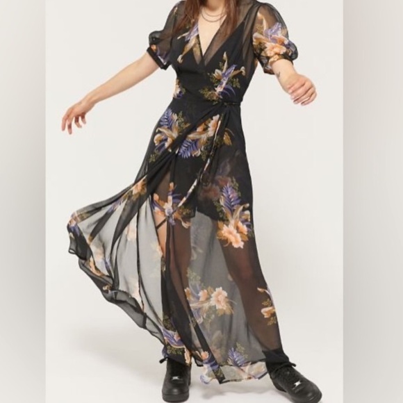 Urban Outfitters Sheer Floral Romper Lohi Maxi🐦‍⬛ - Picture 6 of 7